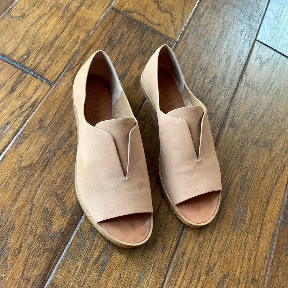 1.State, real leather tan flats, never worn! Perfect condition, size 8